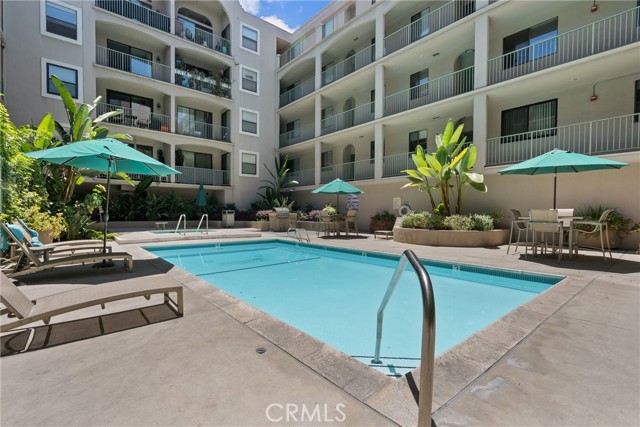 555 Maine Avenue, Long Beach CA: https://media.crmls.org/medias/d2a31a82-05c4-456e-8b3d-e8b72931388c.jpg