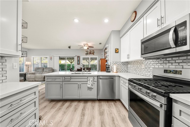 40266 Racquet, Palmdale CA: https://media.crmls.org/medias/d2a3fdf1-76e4-4023-ae23-c29aa0849228.jpg