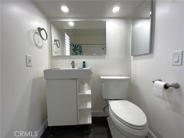 Detail Gallery Image 14 of 21 For 3719 Oak Creek, Ontario,  CA 91761 - 2 Beds | 2 Baths