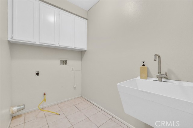 Detail Gallery Image 7 of 22 For 2074 Lake Shore, Chino Hills,  CA 91709 - 3 Beds | 2/1 Baths