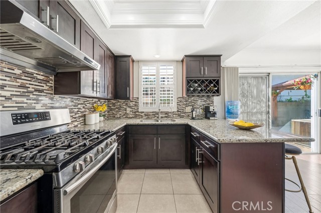 Image 6 of 41 For 3819 Foster Avenue