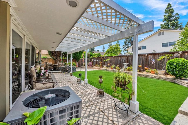 14661 Danborough Road, Tustin CA: https://media.crmls.org/medias/d2a4fba4-8696-47dc-bc32-3b959247ab17.jpg