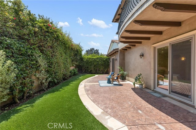 2012 Robinson Street, Redondo Beach, California 90278, 5 Bedrooms Bedrooms, ,4 BathroomsBathrooms,Single Family Residence,For Sale,Robinson,SB24107690