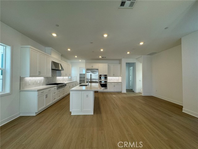 Detail Gallery Image 17 of 40 For 114 Seep, Irvine,  CA 92618 - 4 Beds | 4 Baths