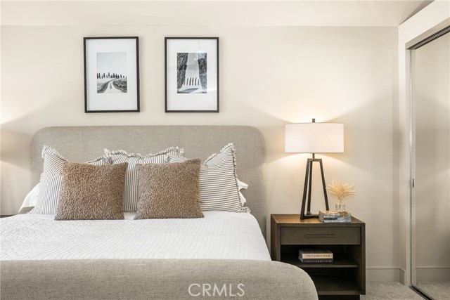 11 Thunder Trail, Irvine CA: https://media.crmls.org/medias/d2a6669c-fcd2-4105-97d4-4accea519587.jpg