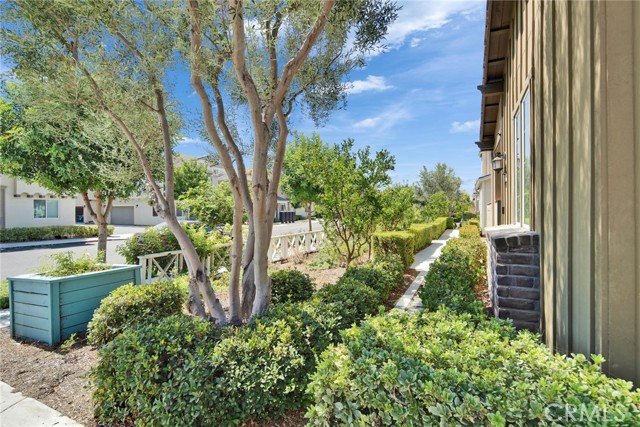 Detail Gallery Image 6 of 36 For 8754 Celebration St, Chino,  CA 91708 - 3 Beds | 3 Baths