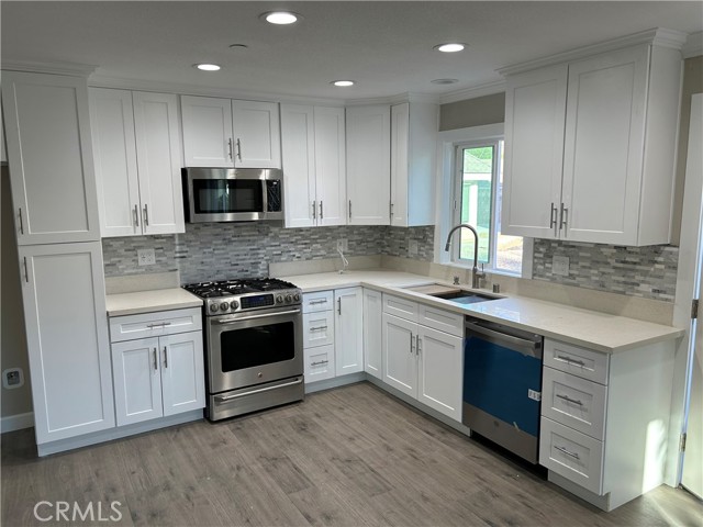 Detail Gallery Image 5 of 19 For 21622 Bermuda St, Chatsworth,  CA 91311 - 1 Beds | 1 Baths