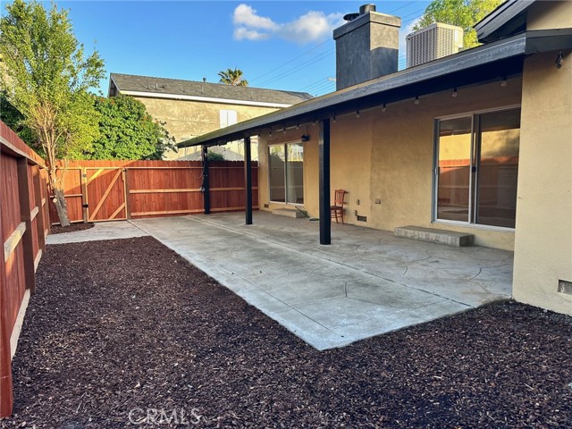 Detail Gallery Image 28 of 31 For 16817 San Fernando Mission, Granada Hills,  CA 91344 - 3 Beds | 2 Baths