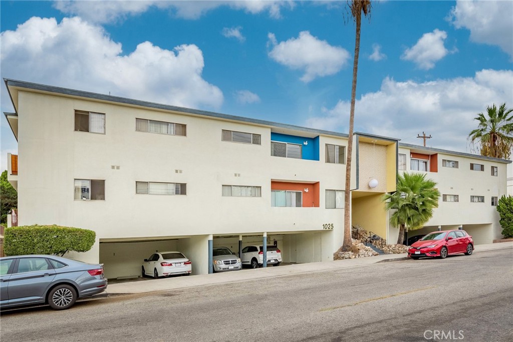 1025 E Lomita Avenue #5