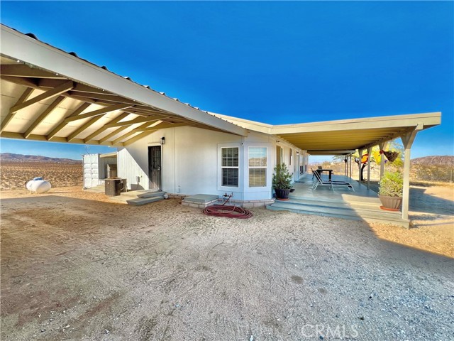 Detail Gallery Image 5 of 56 For 406 Rainbow Rd, Landers,  CA 92285 - 3 Beds | 2/1 Baths