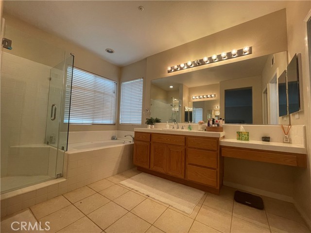 Detail Gallery Image 23 of 38 For 10 Acanthus, Rancho Santa Margarita,  CA 92688 - 5 Beds | 3 Baths