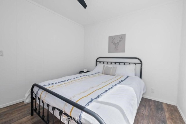 560 Edgemoor, Big Bear Lake CA: https://media.crmls.org/medias/d2aa8221-9084-449f-8870-515b560351c5.jpg