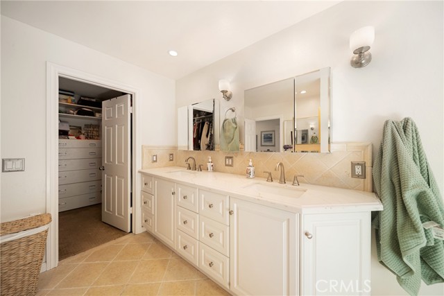 Detail Gallery Image 37 of 67 For 24224 Creekside Dr, Newhall,  CA 91321 - 5 Beds | 3 Baths