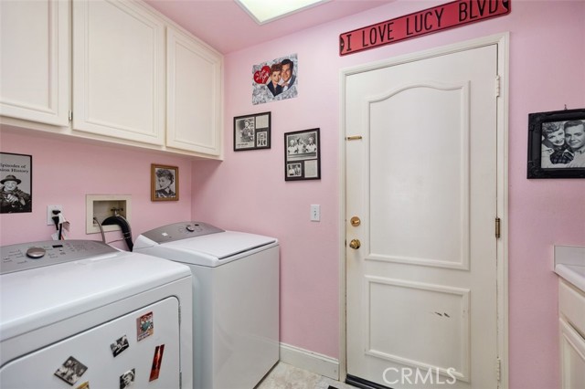 Detail Gallery Image 21 of 39 For 19222 Red Bluff, Lake Forest,  CA 92679 - 4 Beds | 3/1 Baths