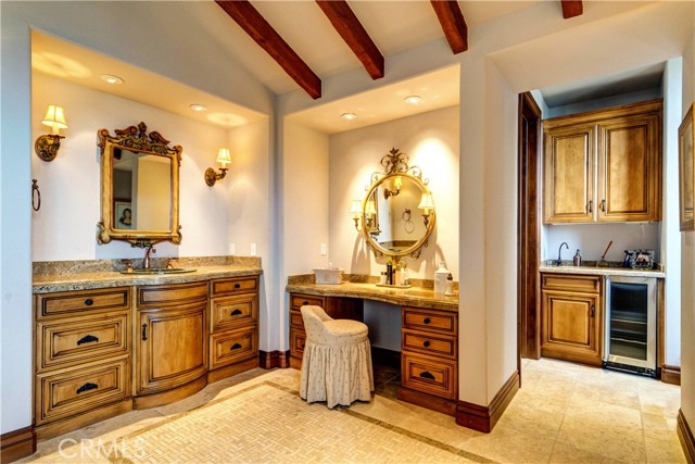 1138 Corte Tularosa, Camarillo CA: https://media.crmls.org/medias/d2acd183-f09f-4afa-b95c-4d2e1c66a916.jpg