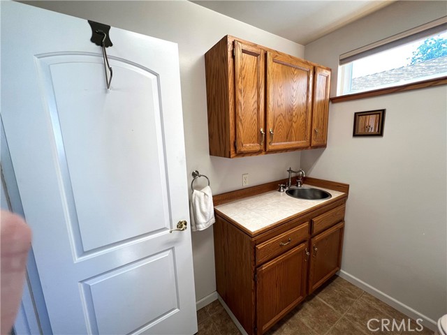 Detail Gallery Image 12 of 38 For 5712 Shepard Ave, Sacramento,  CA 95819 - 3 Beds | 2 Baths