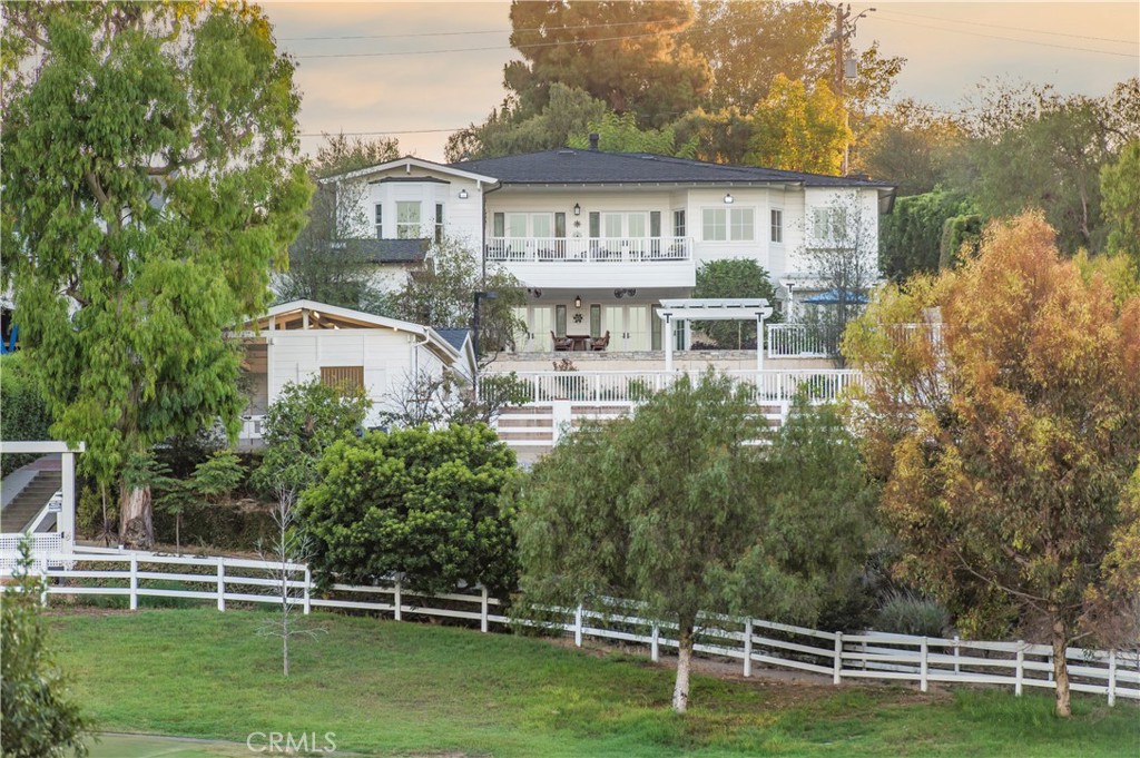 62 Dapplegray Lane, Rolling Hills Estates, CA 90274