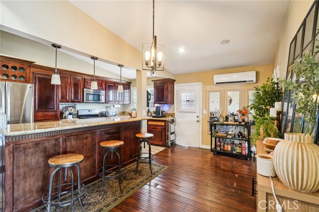 9642 Aero Drive, Pico Rivera CA: https://media.crmls.org/medias/d2ae6bbd-2911-47d6-a2aa-060191fec1b1.jpg