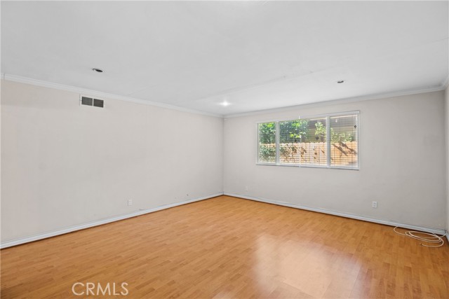 Detail Gallery Image 12 of 25 For 18123 Delano St, Tarzana,  CA 91335 - 3 Beds | 2 Baths