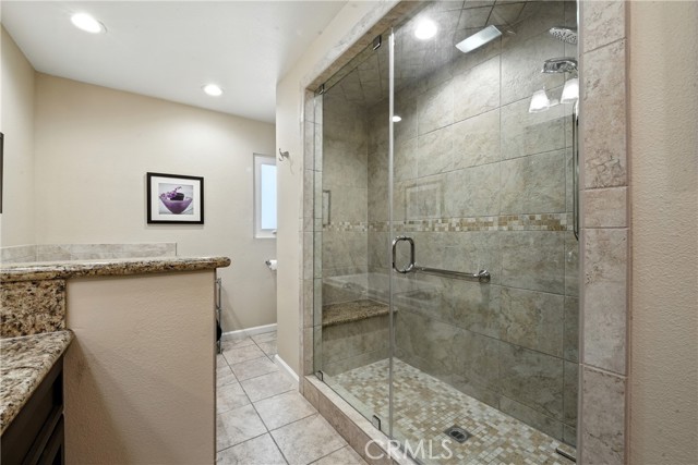 18221 Andrea N Circle, Northridge CA: https://media.crmls.org/medias/d2aed660-972e-4d10-a5cd-d0c904f9c297.jpg