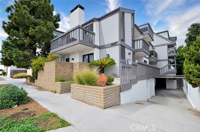 1447 Manhattan Beach Boulevard, E