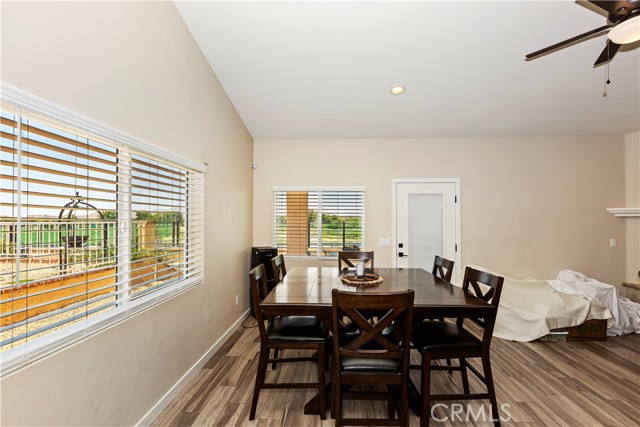 Detail Gallery Image 14 of 29 For 14027 Driftwood Dr, Victorville,  CA 92395 - 4 Beds | 2 Baths