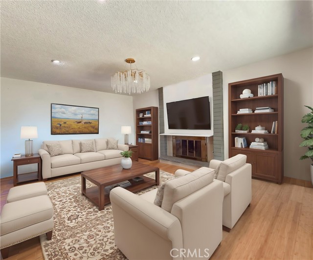 4244 E Addington Drive, Anaheim Hills CA: https://media.crmls.org/medias/d2af3300-0486-4bbc-bcb6-f93234c730c4.jpg