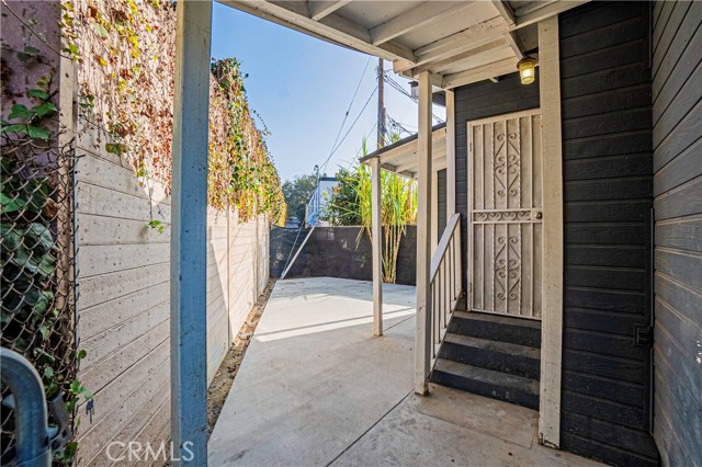 Detail Gallery Image 17 of 22 For 826 N Kingsley Dr, Los Angeles,  CA 90029 - 2 Beds | 1 Baths