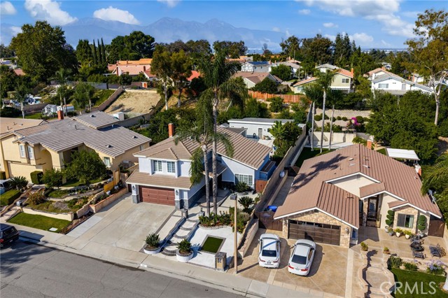 40 Country Wood Drive, Phillips Ranch CA: https://media.crmls.org/medias/d2afc29e-e0ee-43ca-86a2-0e2d59607c4a.jpg