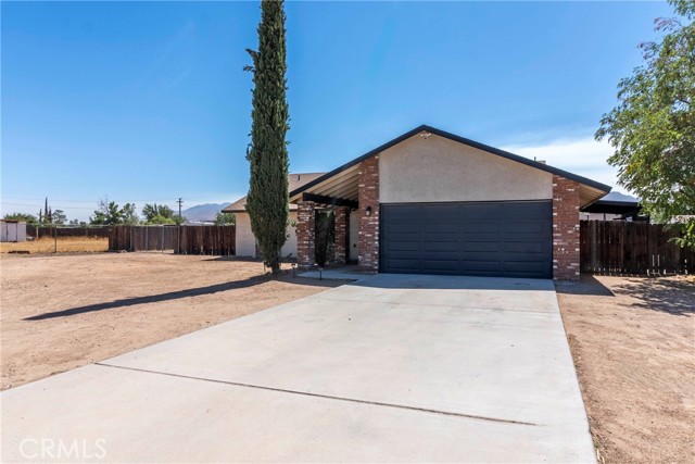 Image 3 for 11169 Caribou Ave, Apple Valley, CA 92308