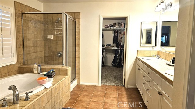 42952 59th W, Quartz Hill CA: https://media.crmls.org/medias/d2b04689-c40a-4f47-a09c-bf0962ddbd2e.jpg