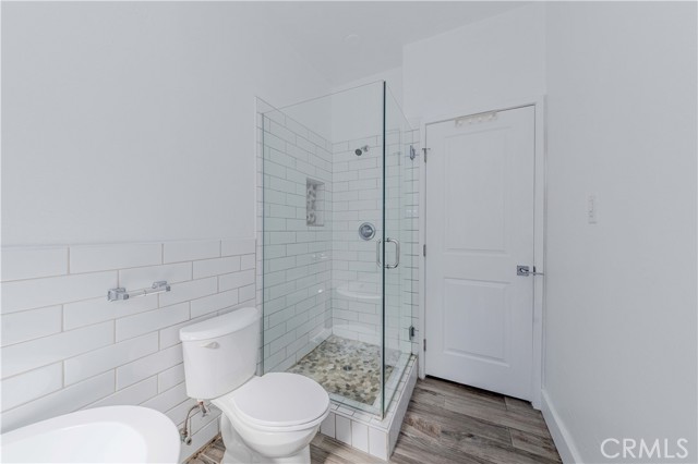 Detail Gallery Image 5 of 39 For 3015 Edgehill Dr, Los Angeles,  CA 90018 - – Beds | – Baths