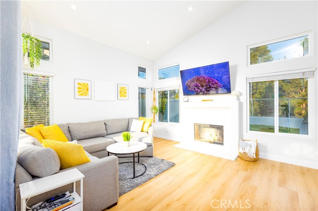 Detail Gallery Image 7 of 31 For 22 La Flauta, Rancho Santa Margarita,  CA 92688 - 3 Beds | 2/1 Baths