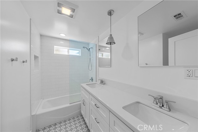 Detail Gallery Image 3 of 27 For 7724 W 85th St, Playa Del Rey,  CA 90293 - 4 Beds | 2/1 Baths