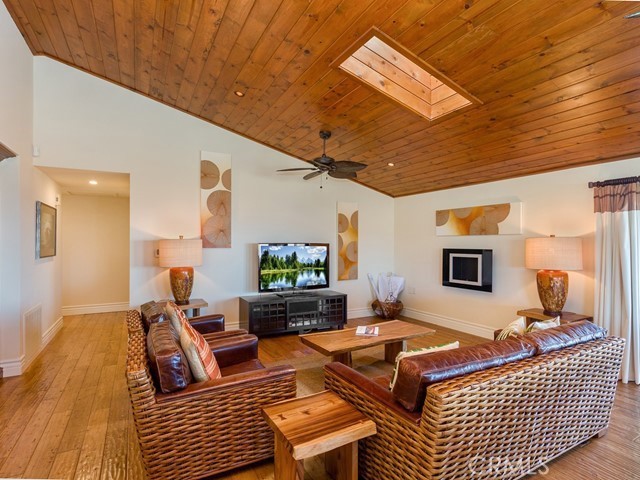 Detail Gallery Image 25 of 62 For 44665 La Cruz Dr, Temecula,  CA 92590 - 3 Beds | 3 Baths