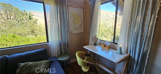 Detail Gallery Image 6 of 40 For 37 Oak, Kernville,  CA 93238 - 2 Beds | 1 Baths