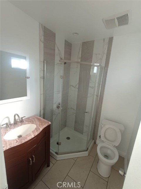 Detail Gallery Image 6 of 7 For 1319 W 92nd, Los Angeles,  CA 90044 - 1 Beds | 1 Baths