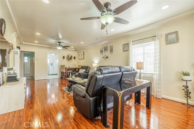 Detail Gallery Image 2 of 14 For 1000 N Mayo, Compton,  CA 90221 - 3 Beds | 1 Baths