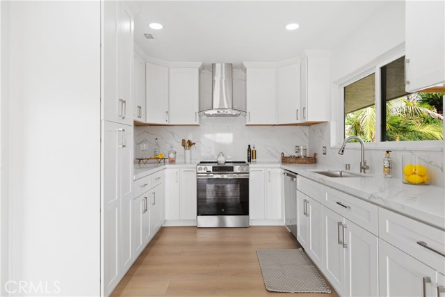 Detail Gallery Image 11 of 39 For 1219 N Raymond Ave, Fullerton,  CA 92831 - 4 Beds | 2/1 Baths