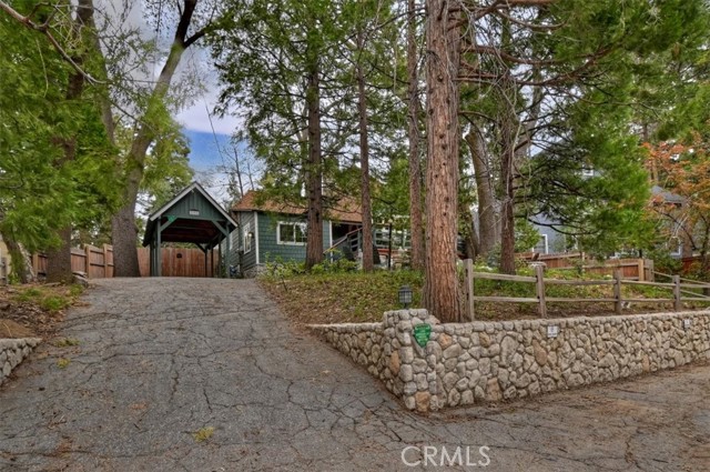 Detail Gallery Image 2 of 17 For 295 Sunset, Lake Arrowhead,  CA 92352 - 3 Beds | 2 Baths