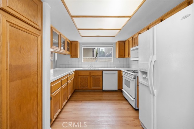 14412 1/2 Lemoli Street, Hawthorne CA: https://media.crmls.org/medias/d2b35fca-ee69-4510-8eb0-18194259d98b.jpg