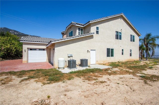 35050 Margo Road, Lake Elsinore CA: https://media.crmls.org/medias/d2b37821-cad5-477d-ab7f-6e34922e761f.jpg