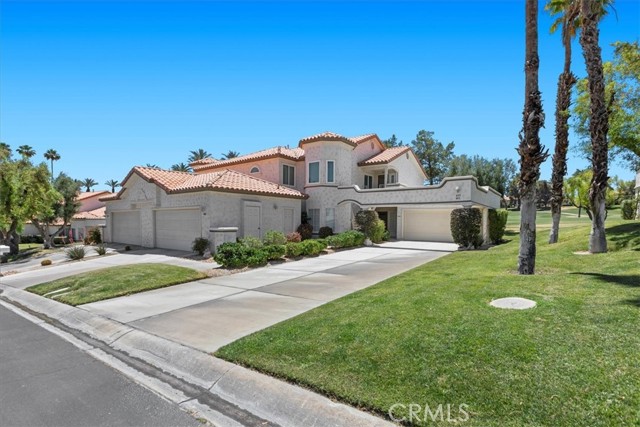 Detail Gallery Image 3 of 38 For 491 Desert Falls Dr, Palm Desert,  CA 92211 - 2 Beds | 2 Baths
