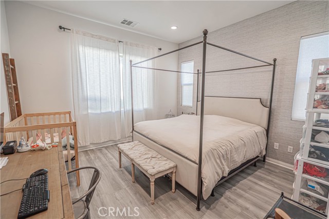 Detail Gallery Image 29 of 44 For 2111 Seville, Santa Paula,  CA 93060 - 4 Beds | 2/1 Baths