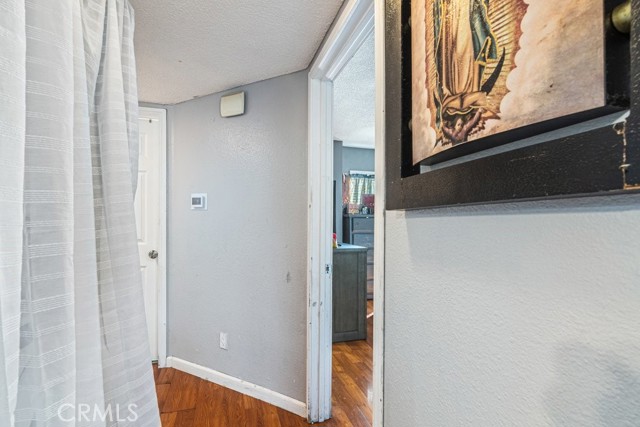 Detail Gallery Image 9 of 25 For 4201 W 5th St #202,  Santa Ana,  CA 92703 - 2 Beds | 1 Baths