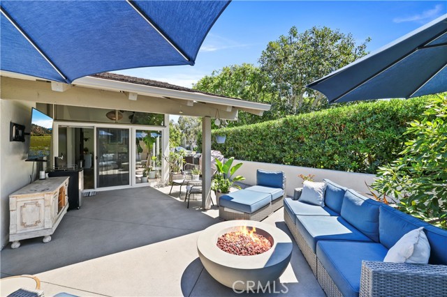 Detail Gallery Image 26 of 32 For 455 Vista Grande, Newport Beach,  CA 92660 - 3 Beds | 2 Baths