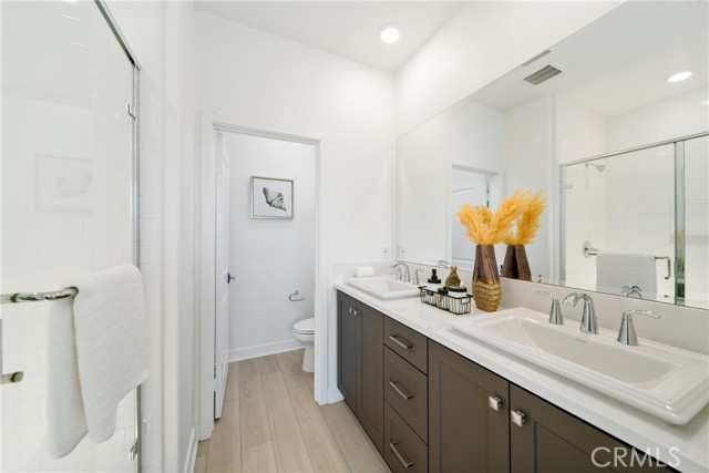 Detail Gallery Image 13 of 23 For 1419 St Simon Cir #E,  Alhambra,  CA 91803 - 4 Beds | 3/1 Baths