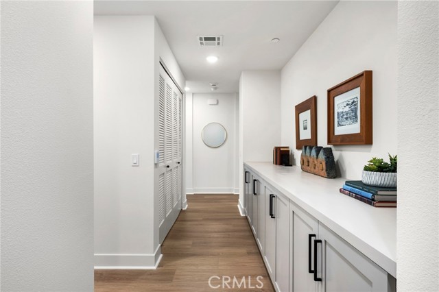 Detail Gallery Image 21 of 71 For 414 Main St #300,  Huntington Beach,  CA 92648 - 2 Beds | 2/1 Baths