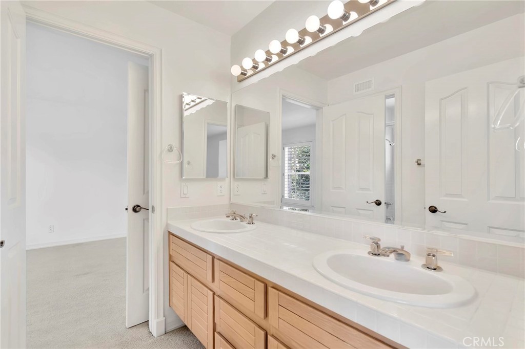 5693 Spinnaker Bay Drive