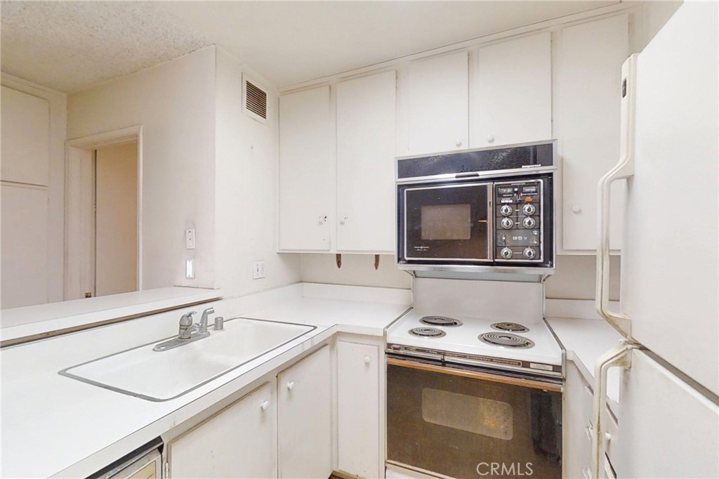 MLS #PW25273593 image #8